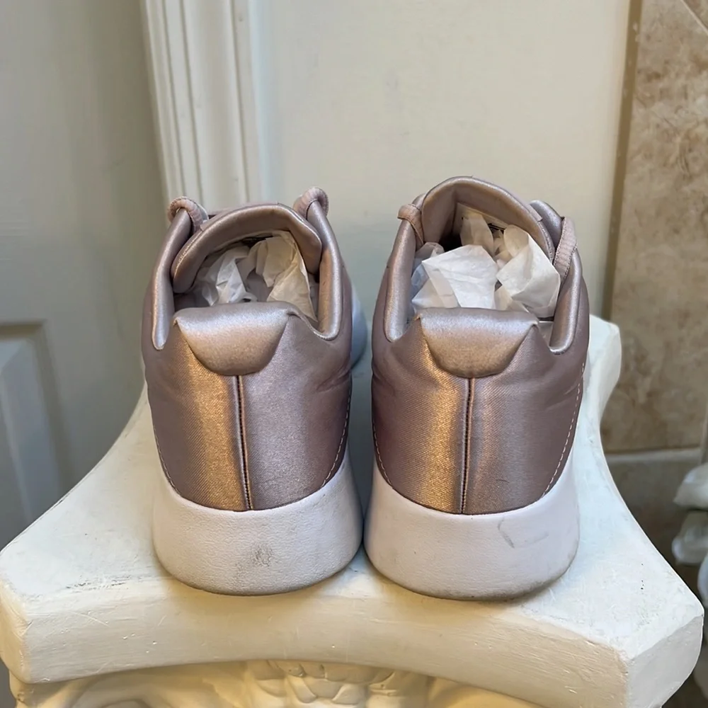 NIKE TANJUN PINK SATIN RUNNING SNEAKER